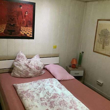 Schoenes Zimmer Im Seterant/Untergeschoss Есен Екстериор снимка