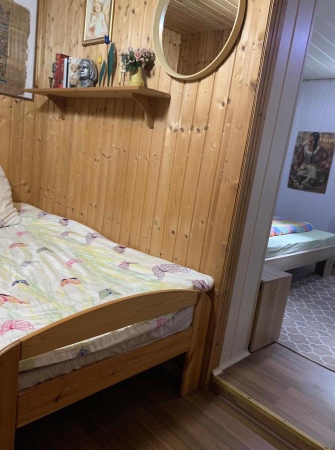 Schoenes Zimmer Im Seterant/Untergeschoss Есен Екстериор снимка