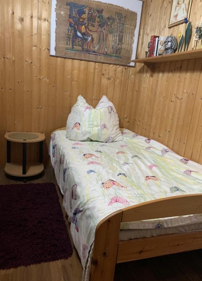 Schoenes Zimmer Im Seterant/Untergeschoss Есен Екстериор снимка